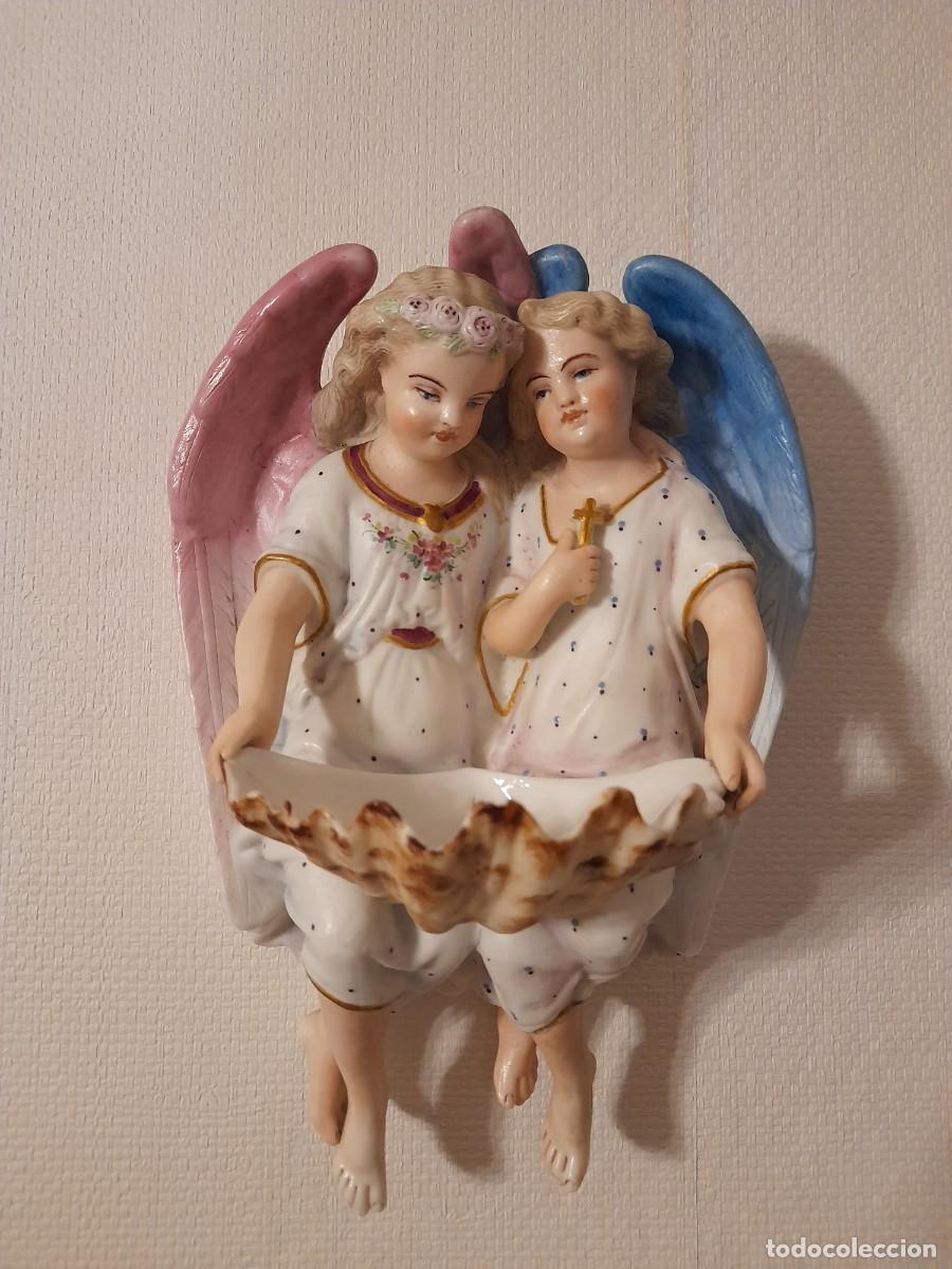 Antig&uuml;edades: Benditera de biscuit - Foto 1