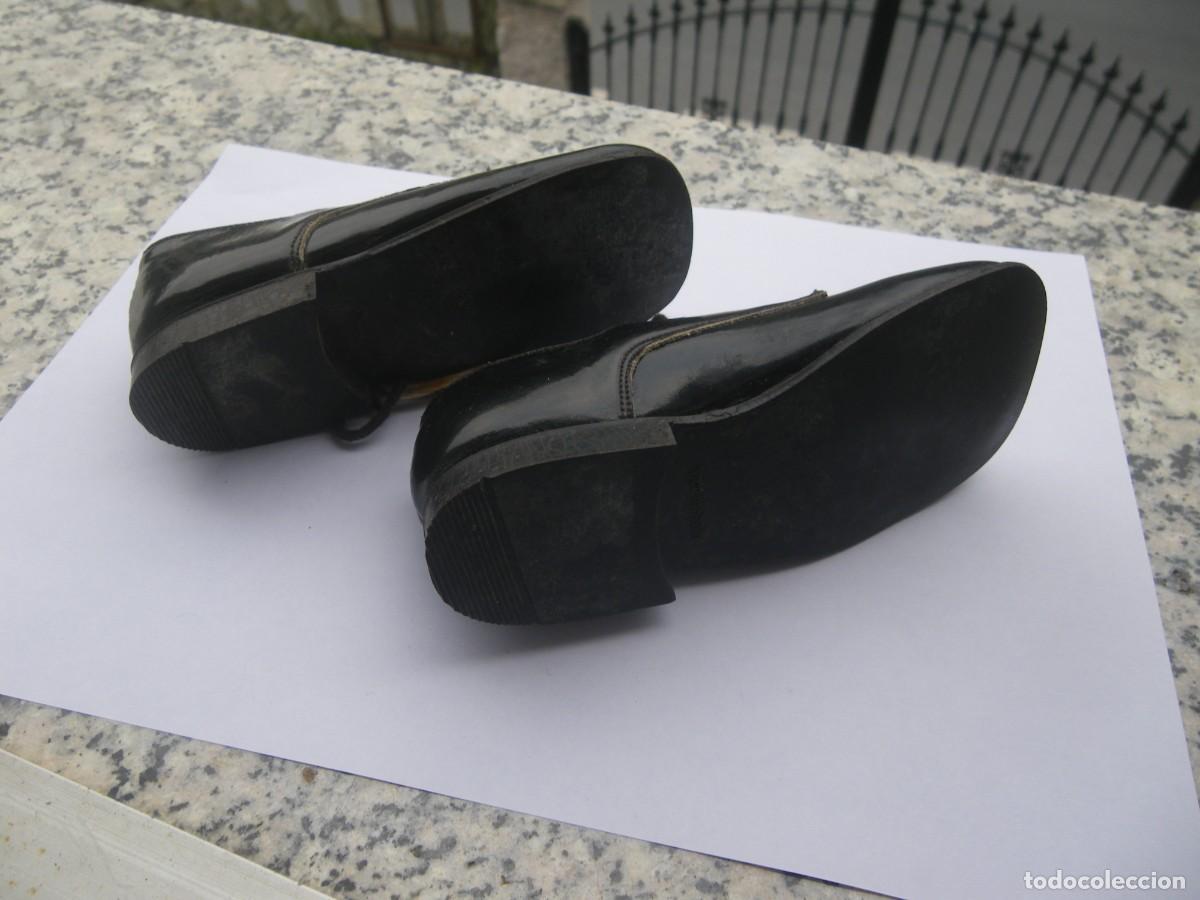 Antig&uuml;edades: ANTIGUOS ZAPATOS DE CHAROL - Foto 5