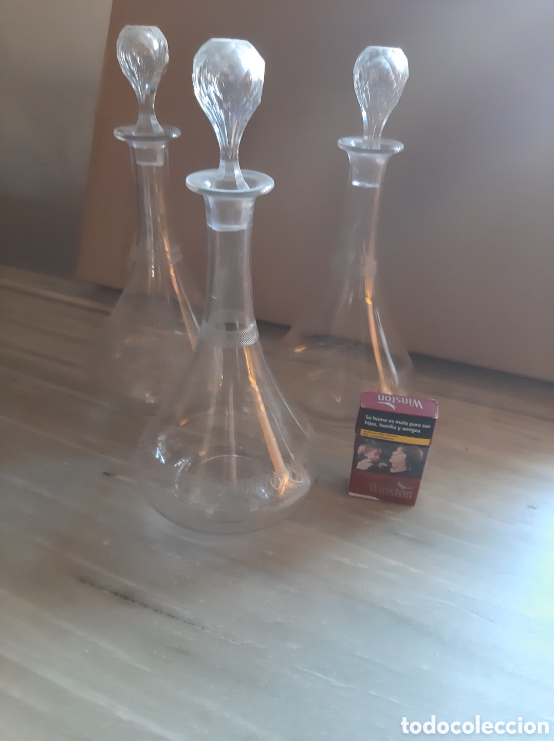 Antig&uuml;edades: 2 licoreras antiguas de cristal - Foto 6