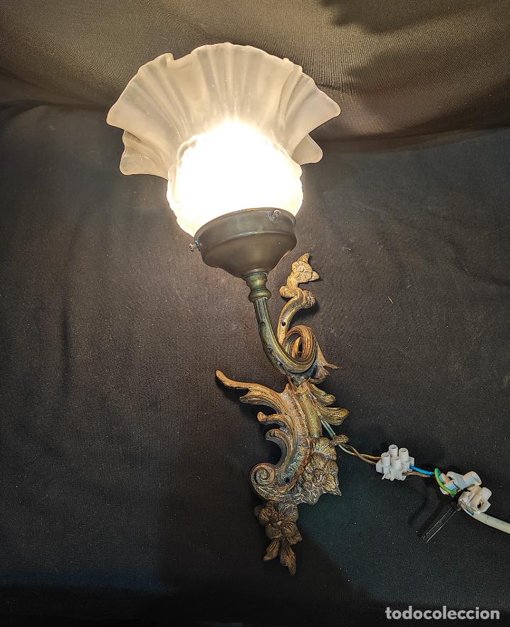 Antig&uuml;edades: INTERESANTE APLIQUE ,LUZ, DE PARED ROCOCO - Foto 2