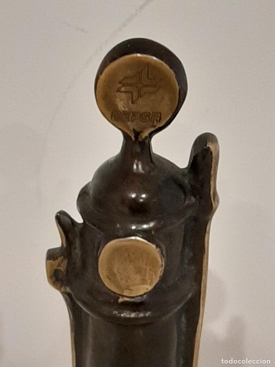 Antig&uuml;edades: SURTIDOR CEPSA DE BRONCE CON BASE DE M&Aacute;RMOL. - Foto 2