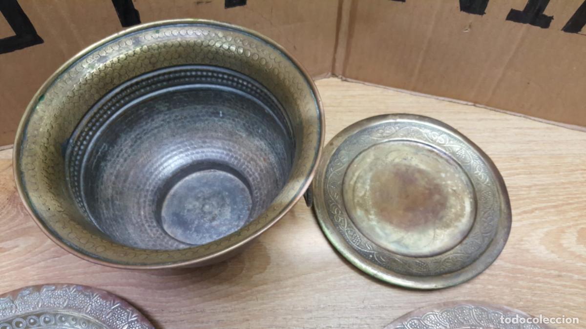Antig&uuml;edades: ANTIGUOS PLATOS Y MACETERO ARABE EN BRONCE - Foto 11