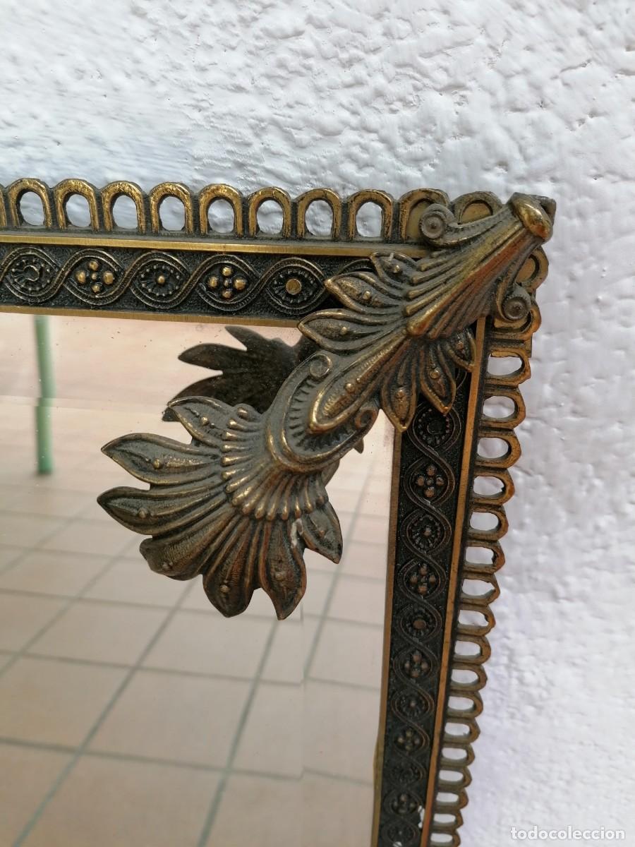 Antig&uuml;edades: Precioso Espejo de bronce biselado vintage - Foto 1