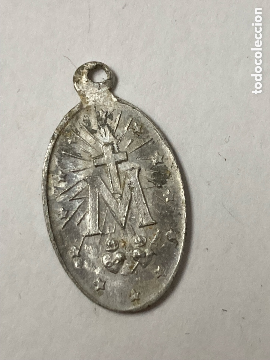 Antig&uuml;edades: Medalla met&aacute;lica/C126 - Foto 1
