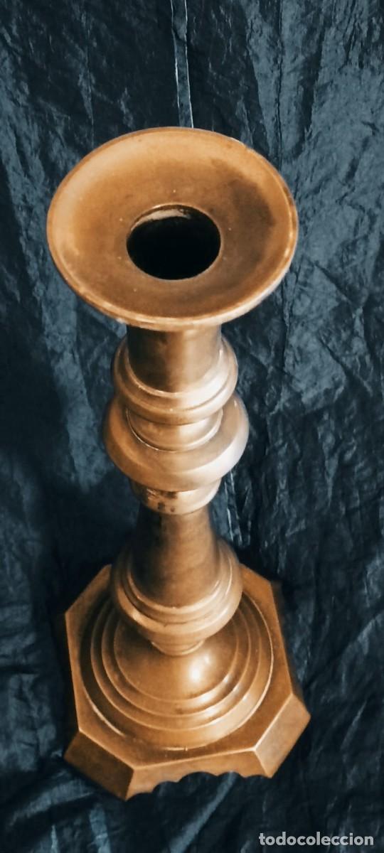 Antig&uuml;edades: CANDELABRO DE BRONCE SIGLO XIX. - Foto 4