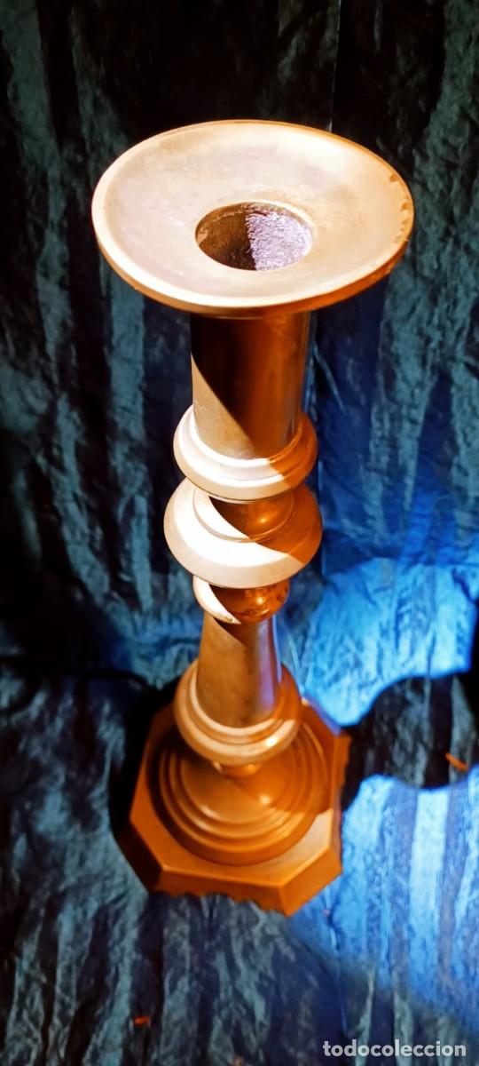 Antig&uuml;edades: CANDELABRO DE BRONCE SIGLO XIX. - Foto 5