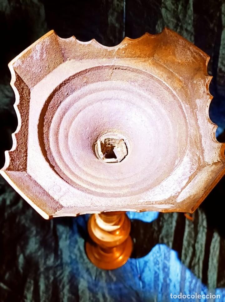 Antig&uuml;edades: CANDELABRO DE BRONCE SIGLO XIX. - Foto 6