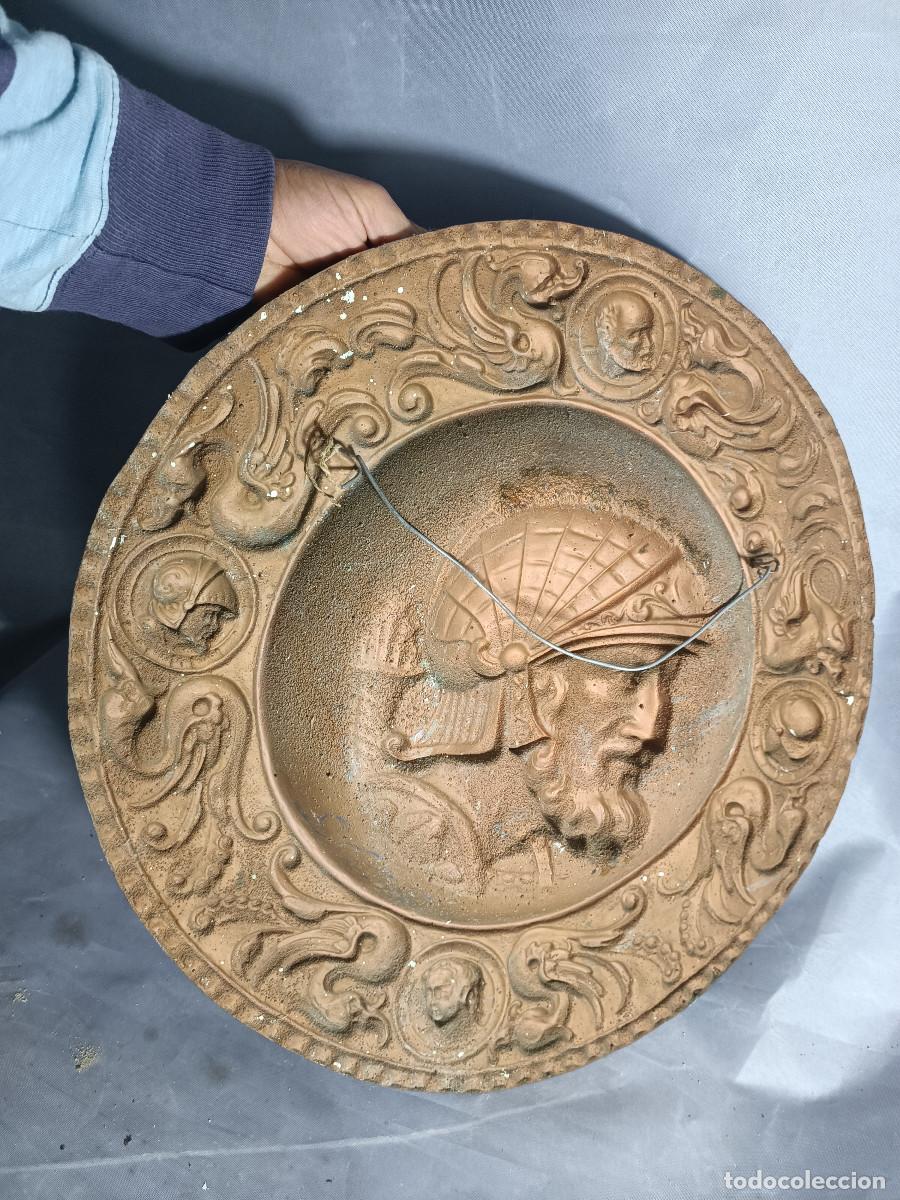 Antig&uuml;edades: gran Plato en cobre renacimiento espa&ntilde;ol - Foto 2