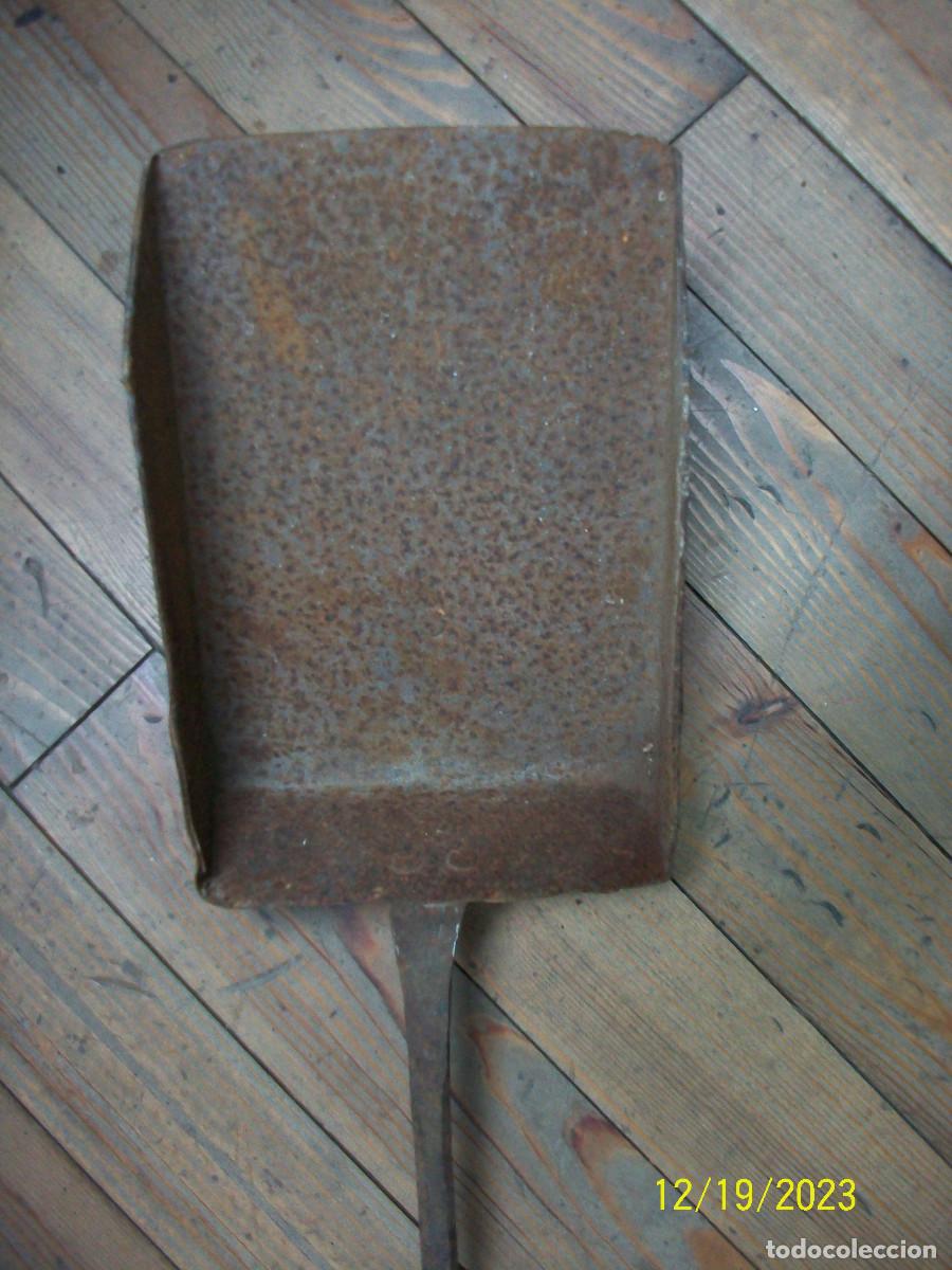 Antig&uuml;edades: ANTIGUA PALA PARA CARBON - Foto 3
