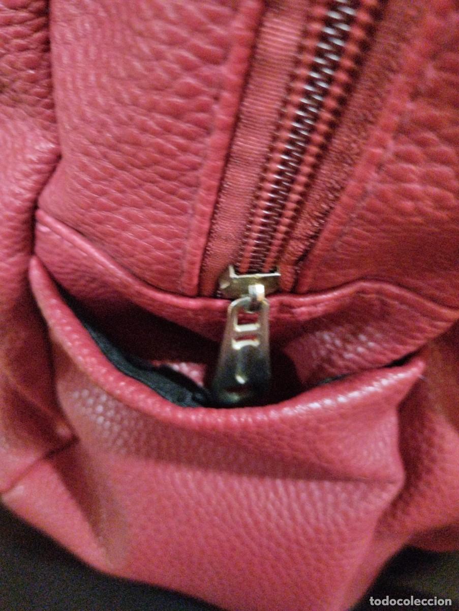 Antig&uuml;edades: Mochila burdeos -nueva - Foto 9