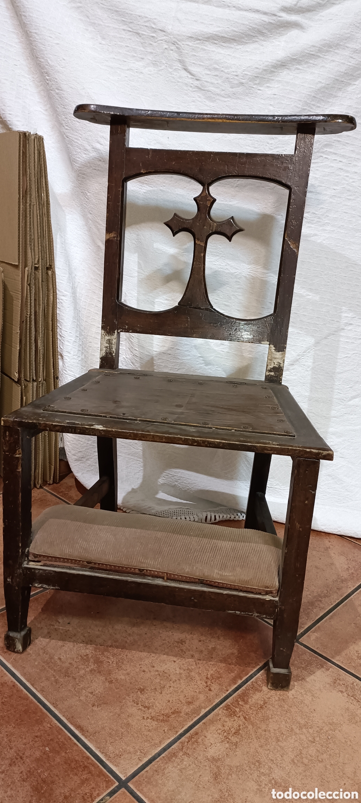 Antig&uuml;edades: Reclinatorio, iglesia antiguo - Foto 2