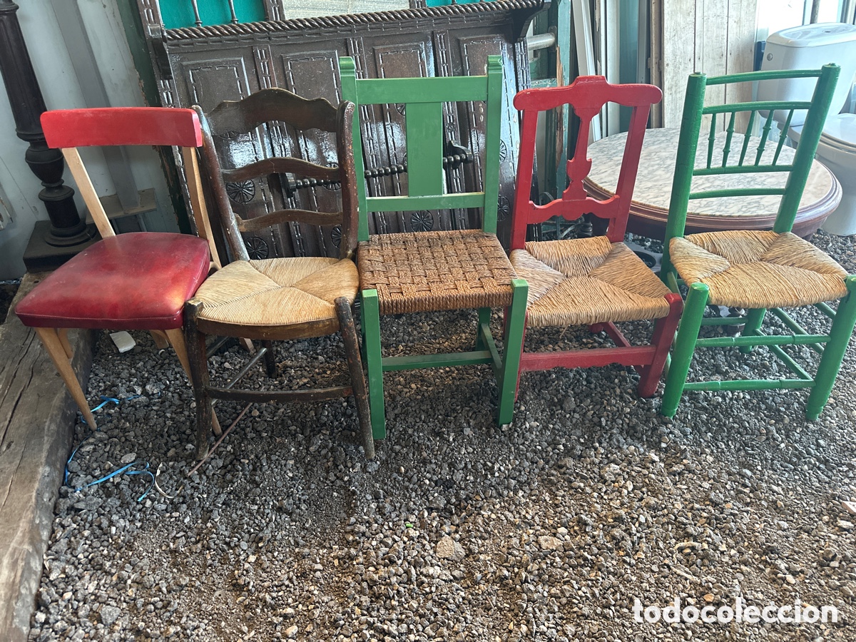 Antig&uuml;edades: Lote de sillas de madera - Foto 1