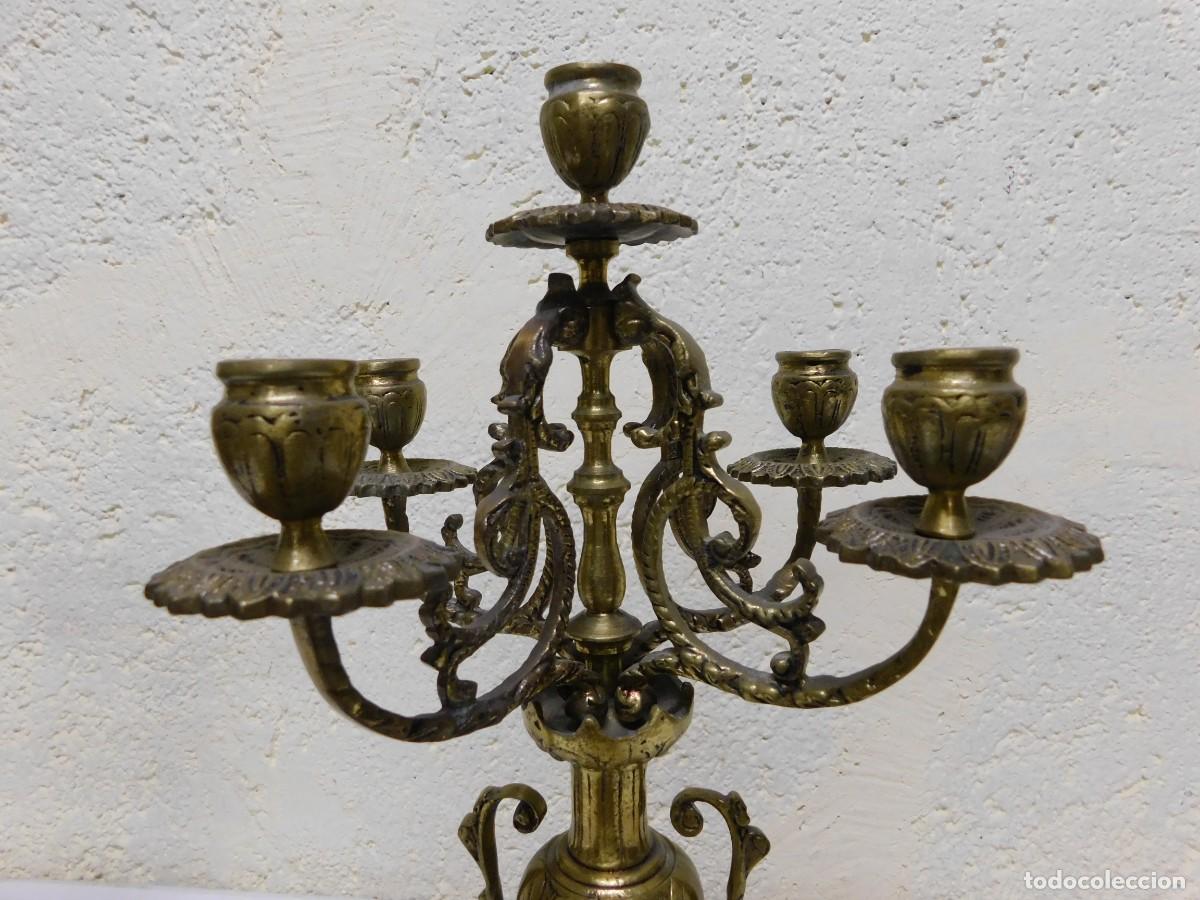 Antig&uuml;edades: PAREJA CANDELABROS BRONCE - Foto 5