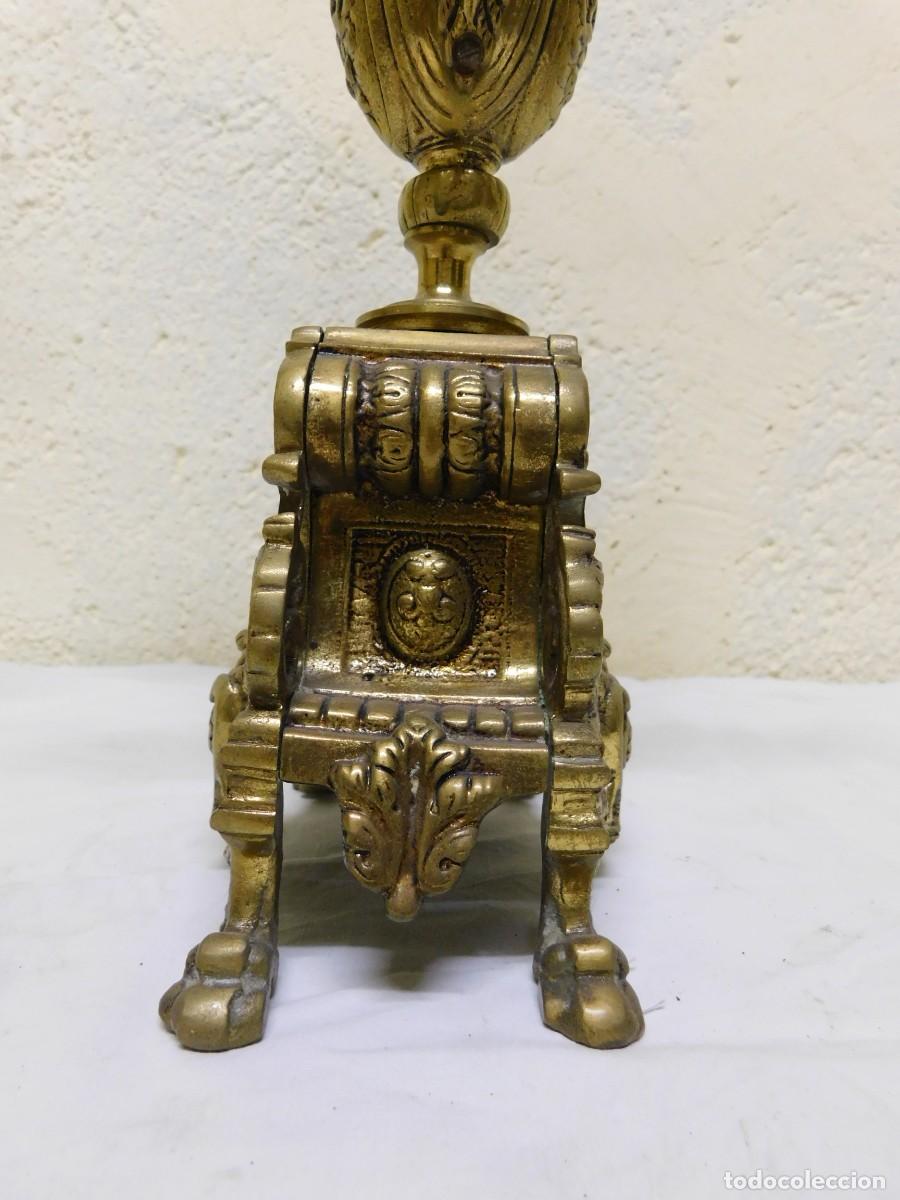 Antig&uuml;edades: PAREJA CANDELABROS BRONCE - Foto 7