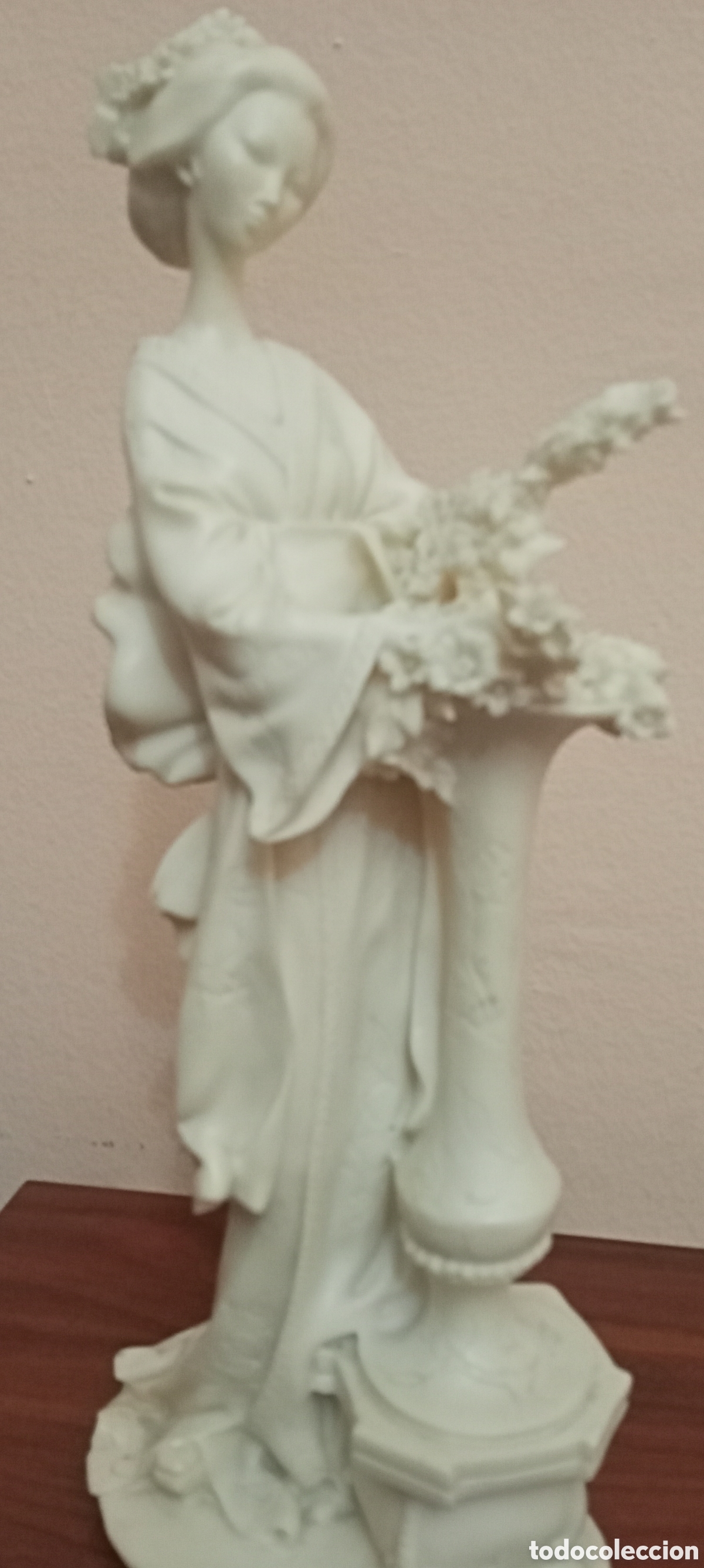 Antig&uuml;edades: Figura Geisa J.B - Foto 1