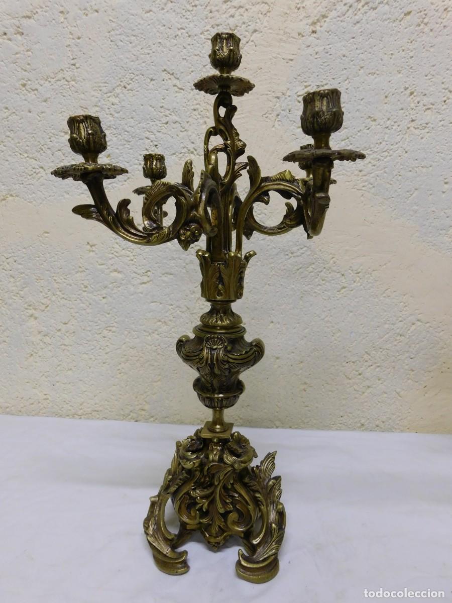 Antig&uuml;edades: PAREJA CANDELABROS BRONCE - Foto 3