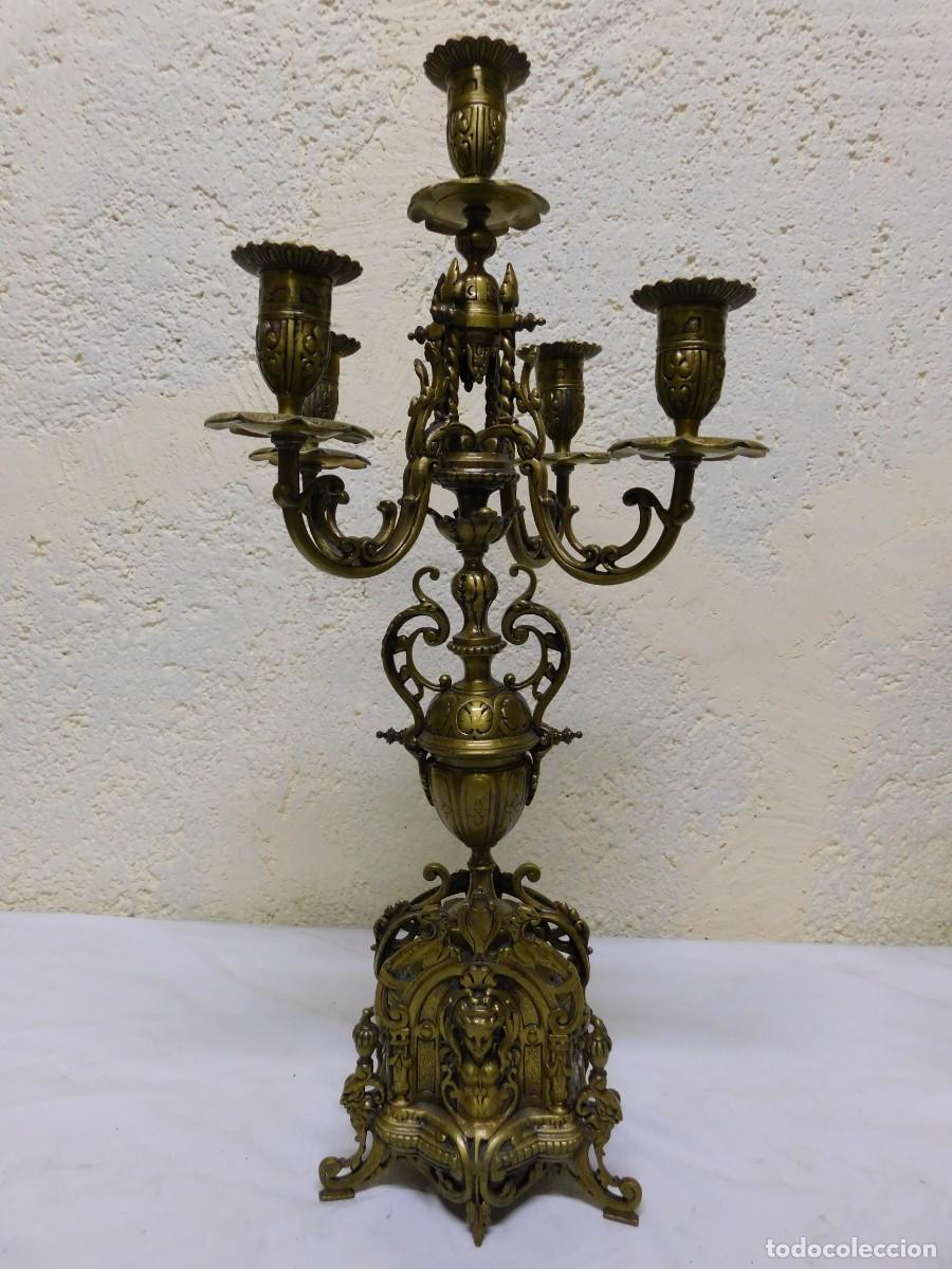 Antig&uuml;edades: PAREJA CANDELABROS BRONCE - Foto 4