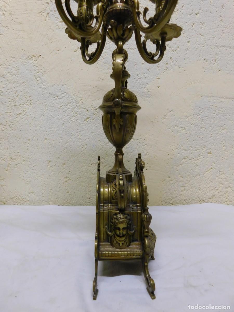 Antig&uuml;edades: PAREJA CANDELABROS BRONCE - Foto 8