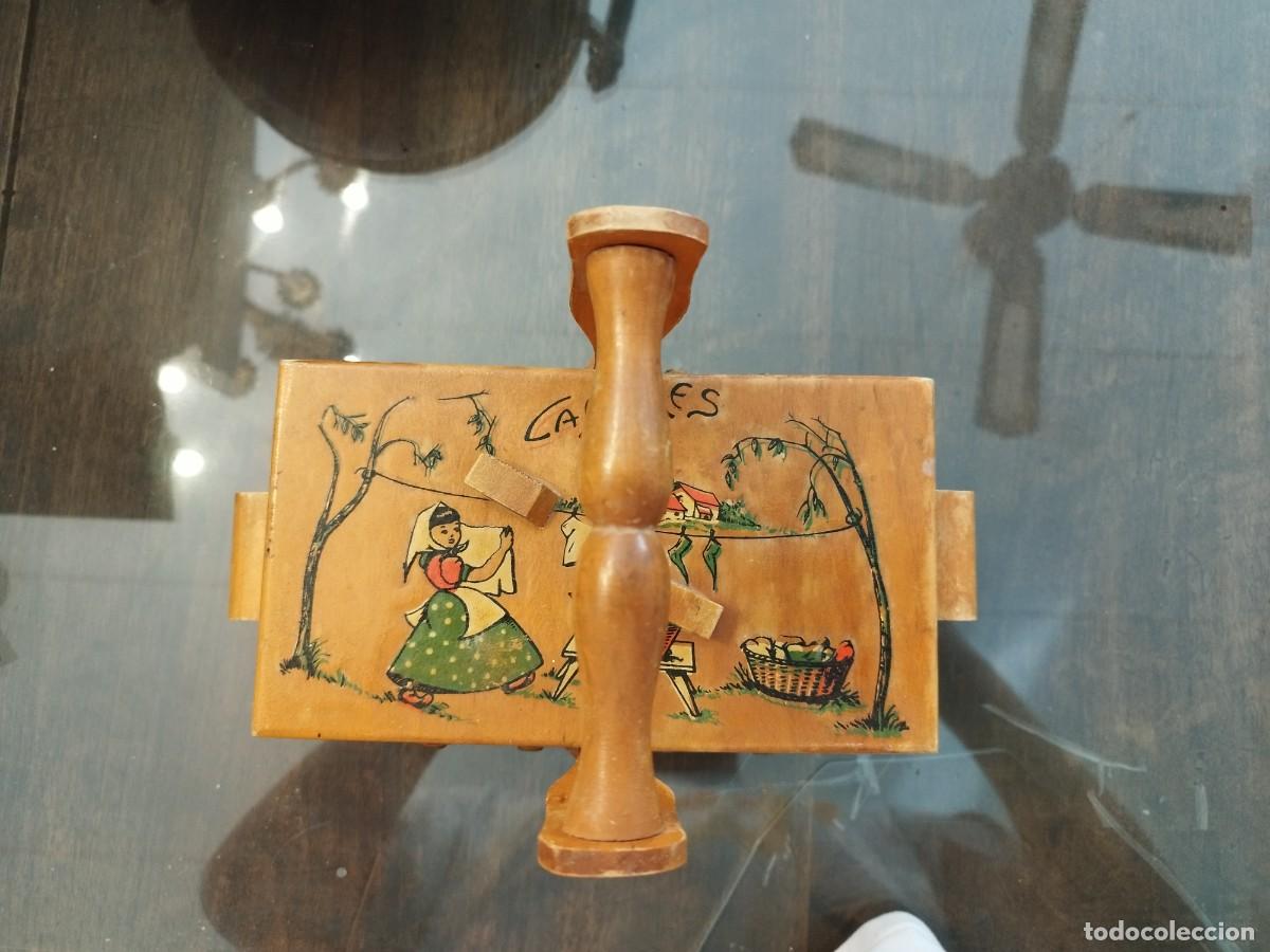Antig&uuml;edades: Costurero de madera antiguo - Foto 2