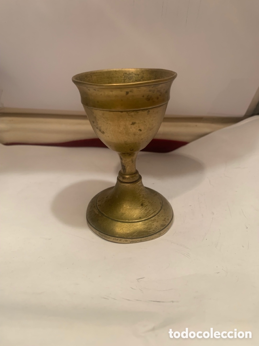 Antig&uuml;edades: Copa de cobre o caliz - Foto 1