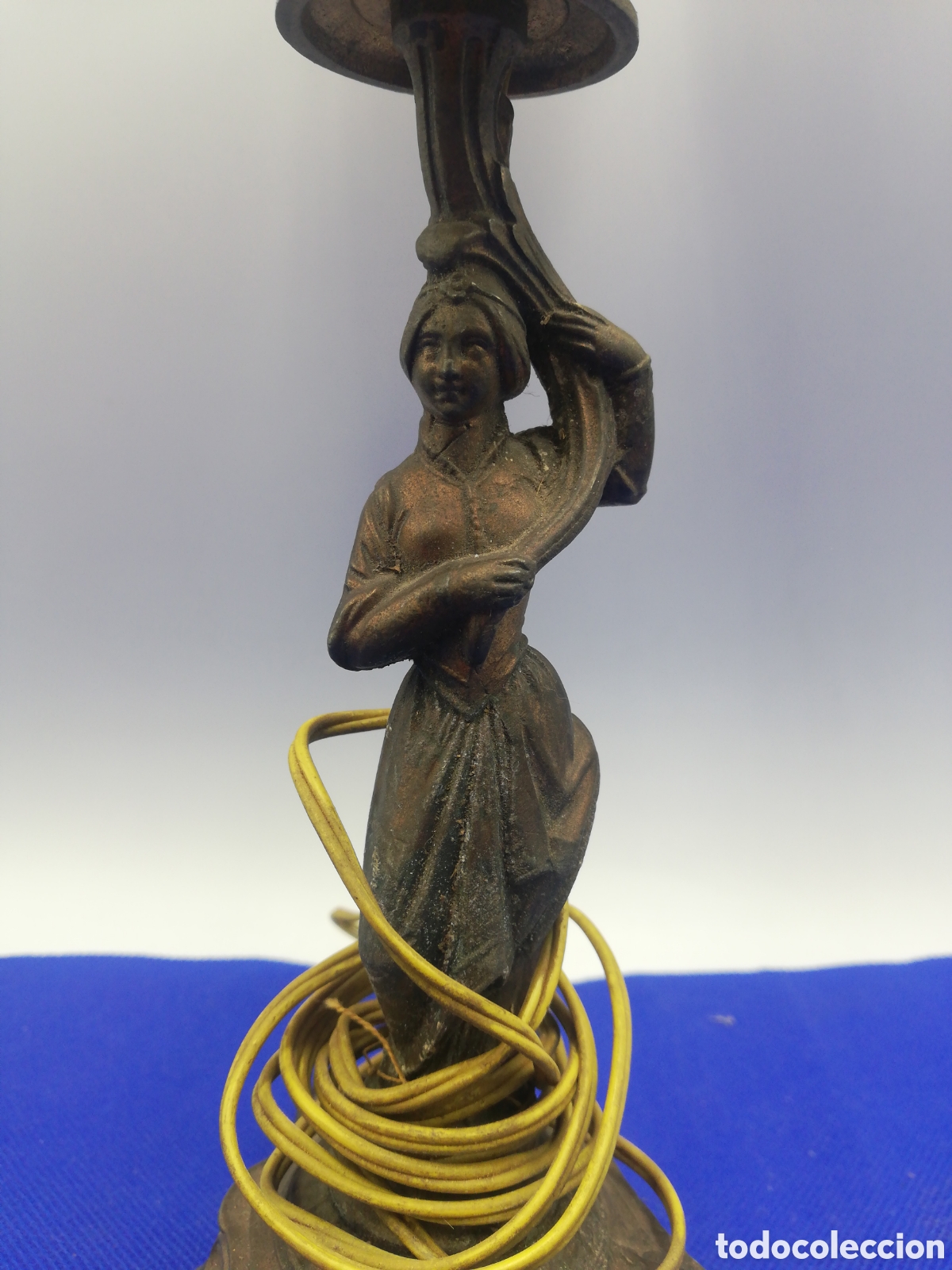 Antig&uuml;edades: Candelabro L&aacute;mpara electrificada. - Foto 4
