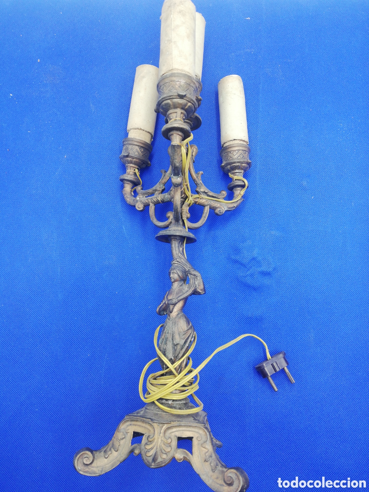 Antig&uuml;edades: Candelabro L&aacute;mpara electrificada. - Foto 1