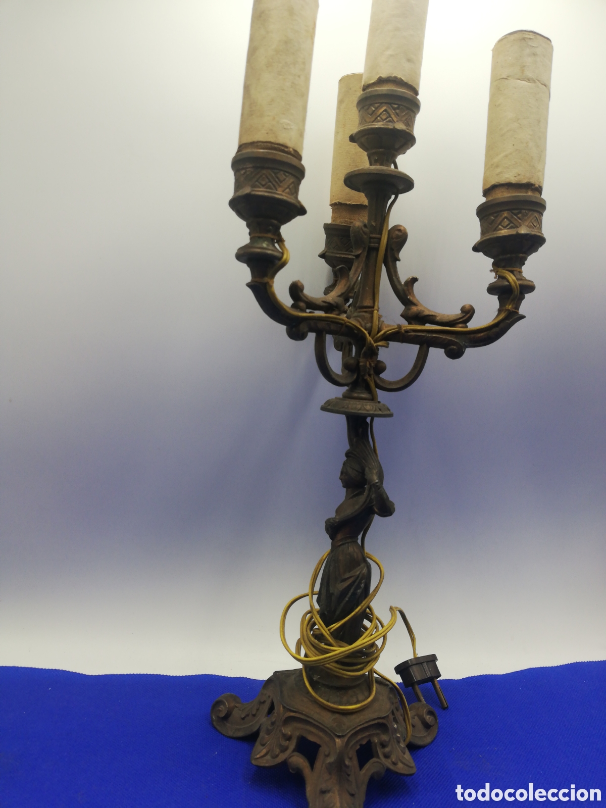 Antig&uuml;edades: Candelabro L&aacute;mpara electrificada. - Foto 2