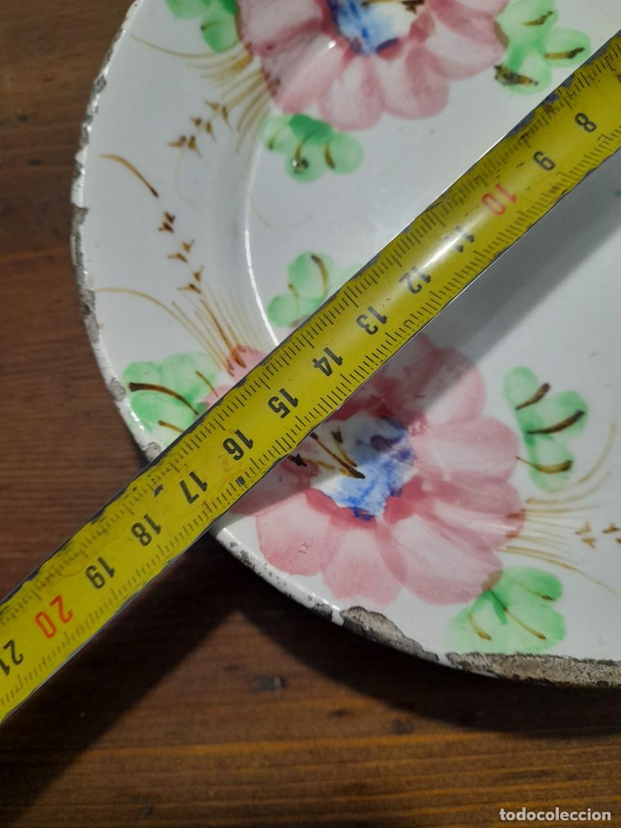 Antig&uuml;edades: Plato antiguo de manises con sello - Foto 2