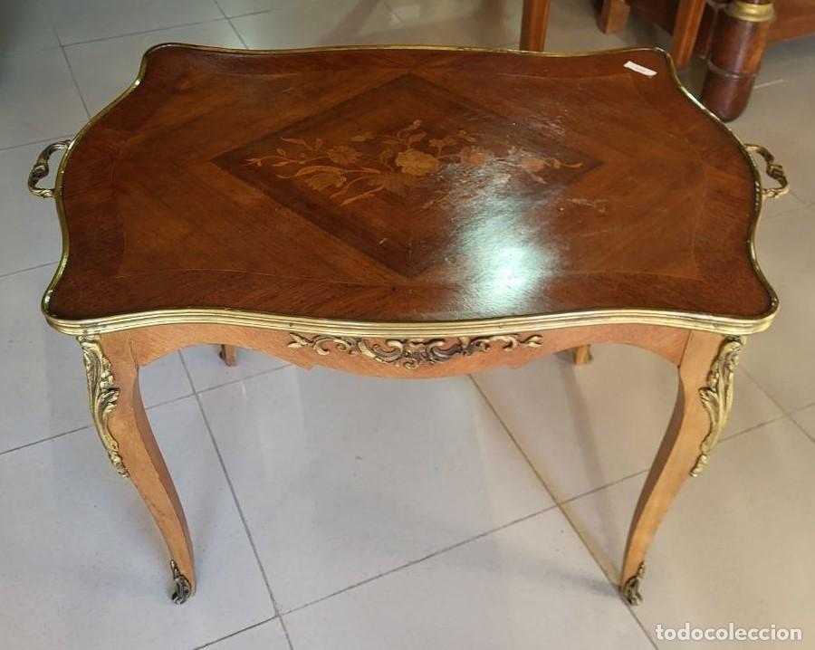 Antig&uuml;edades: Mesa auxiliar de marqueteria - Foto 2