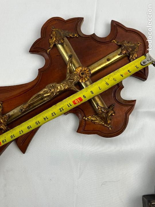 Antig&uuml;edades: CRUCIFIJO CON BENDITERA EN MADERA - Foto 7
