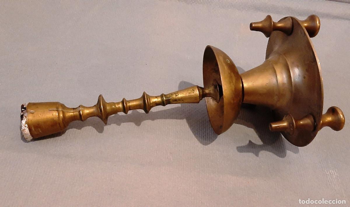 Antig&uuml;edades: Portavela antiguo en bronce - Foto 5
