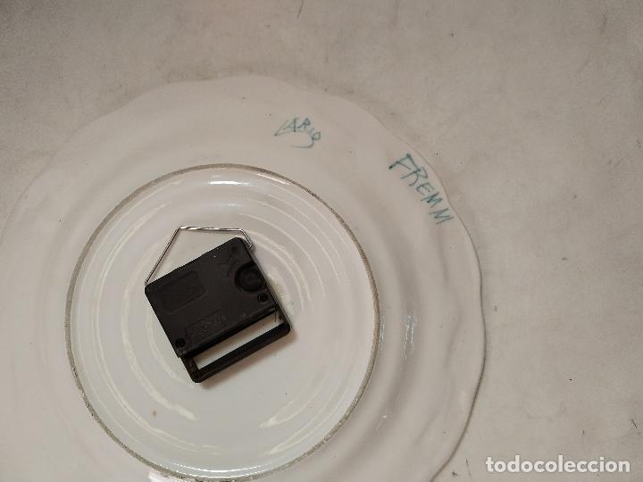 Antig&uuml;edades: reloj en ceramica de lario - Foto 2