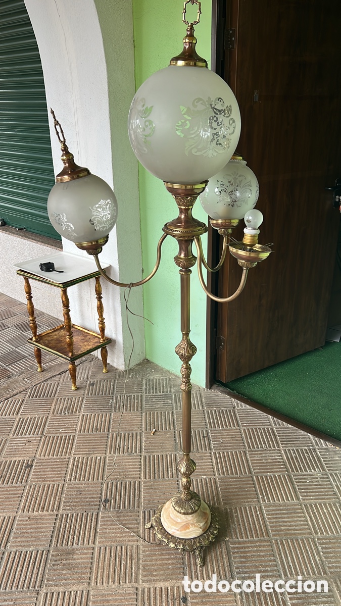 Antig&uuml;edades: L&Aacute;MPARA PIE BRONCE Y M&Aacute;RMOL - Foto 1