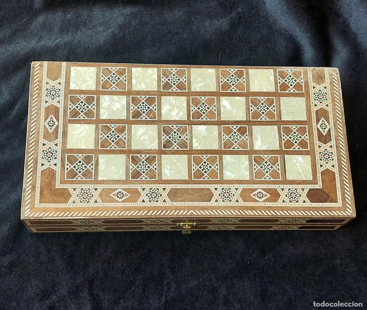 Antig&uuml;edades: Caja de juegos de marqueteria - Foto 2
