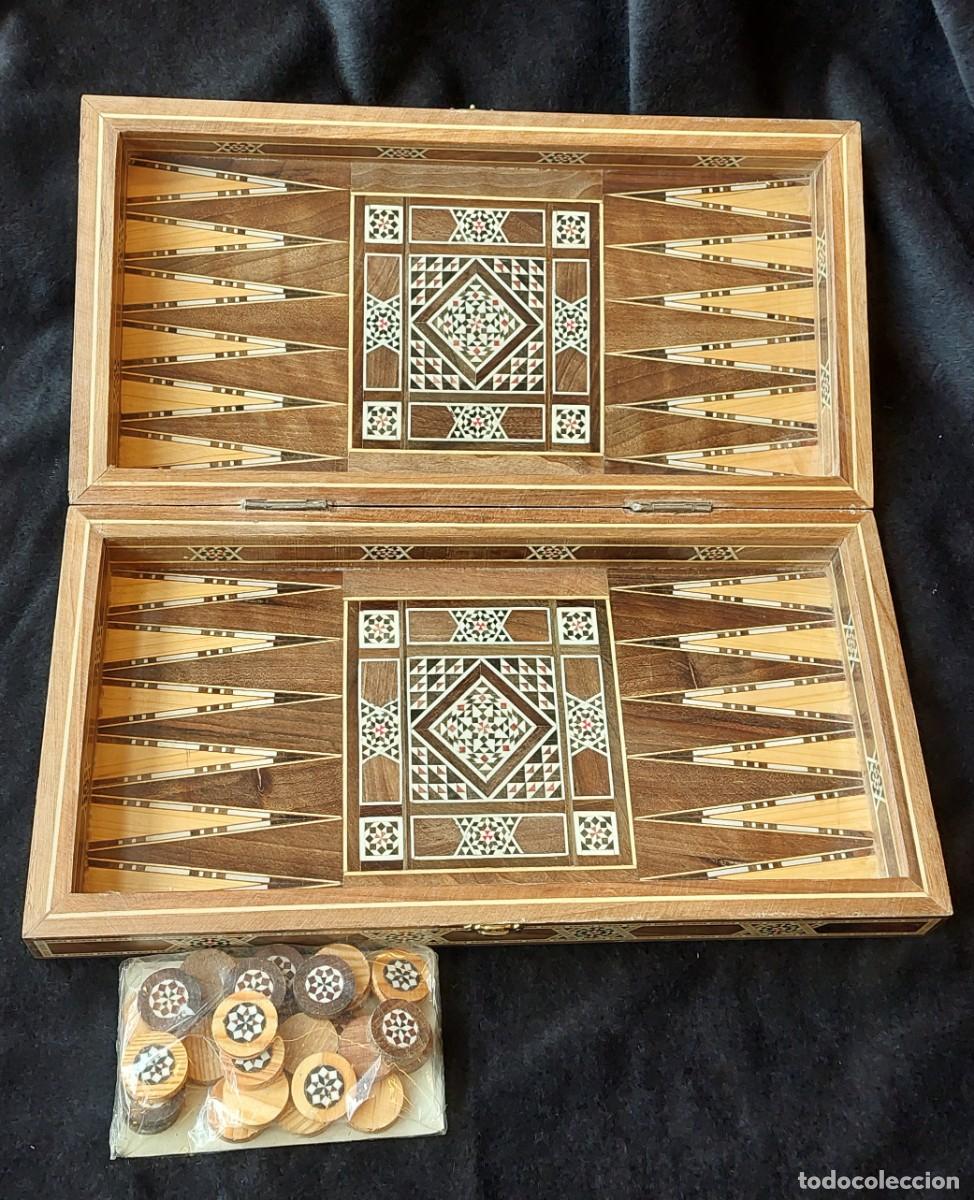 Antig&uuml;edades: Caja de juegos de marqueteria - Foto 3