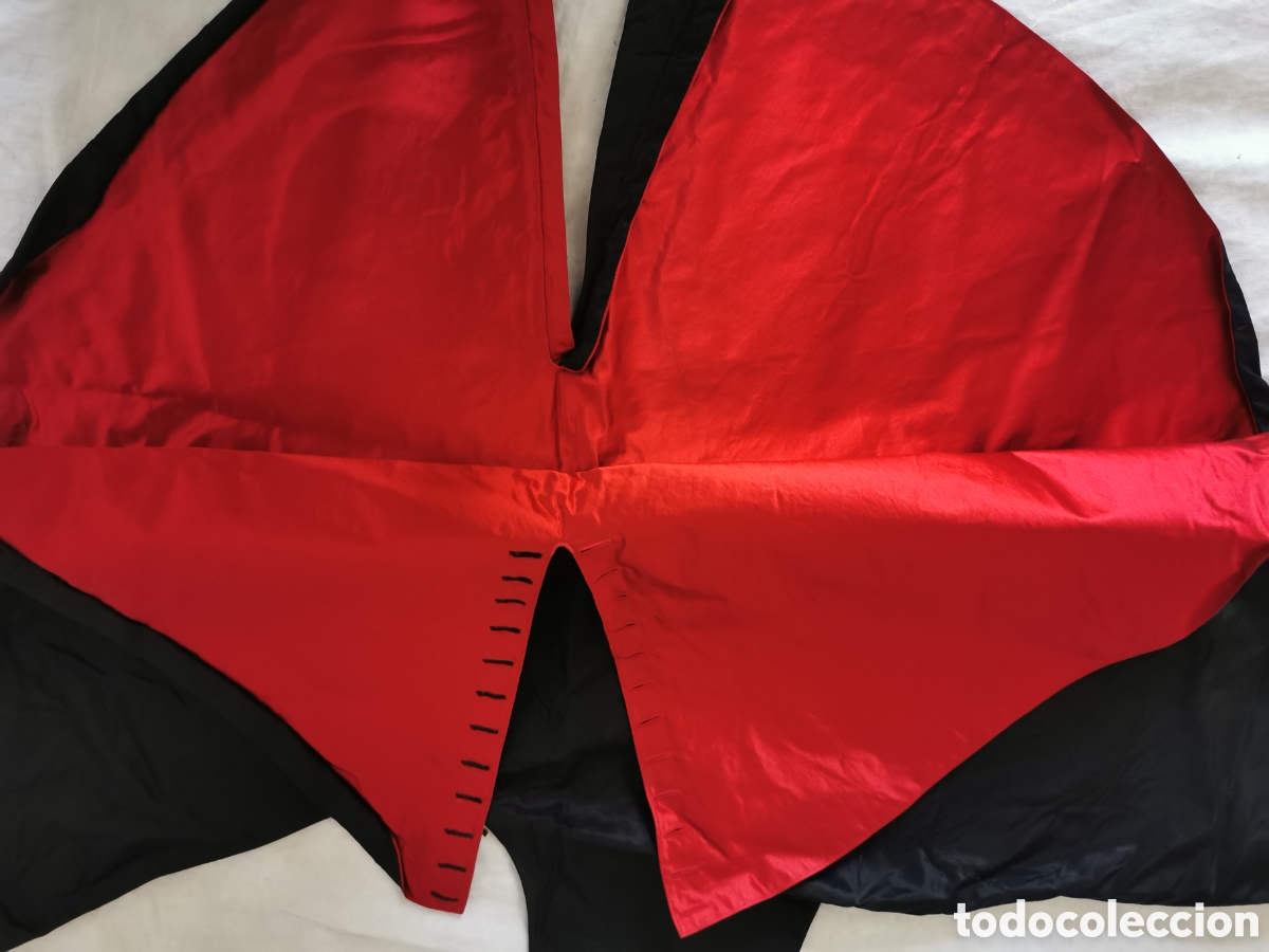 Antig&uuml;edades: Ropa, complemento liturgico, religiosa. Casa Solero Madrid - Foto 3