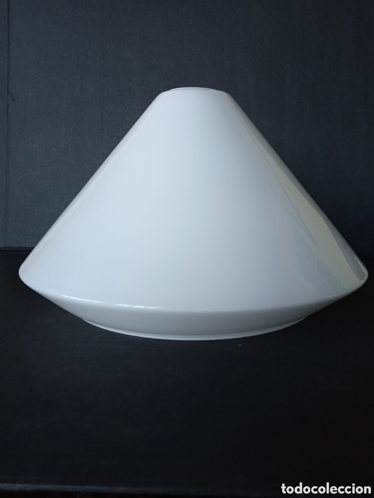 Antig&uuml;edades: GRAN TULIPA DE CRISTAL BLANCO C&Oacute;NICA. - Foto 1