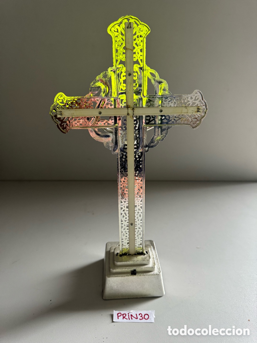 Antig&uuml;edades: Crucifijo con luz - Foto 2