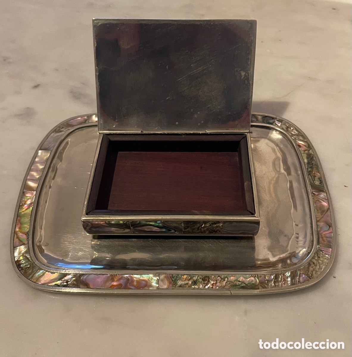 Antig&uuml;edades: BANDEJA Y CAJA MADREPERLA - Foto 3