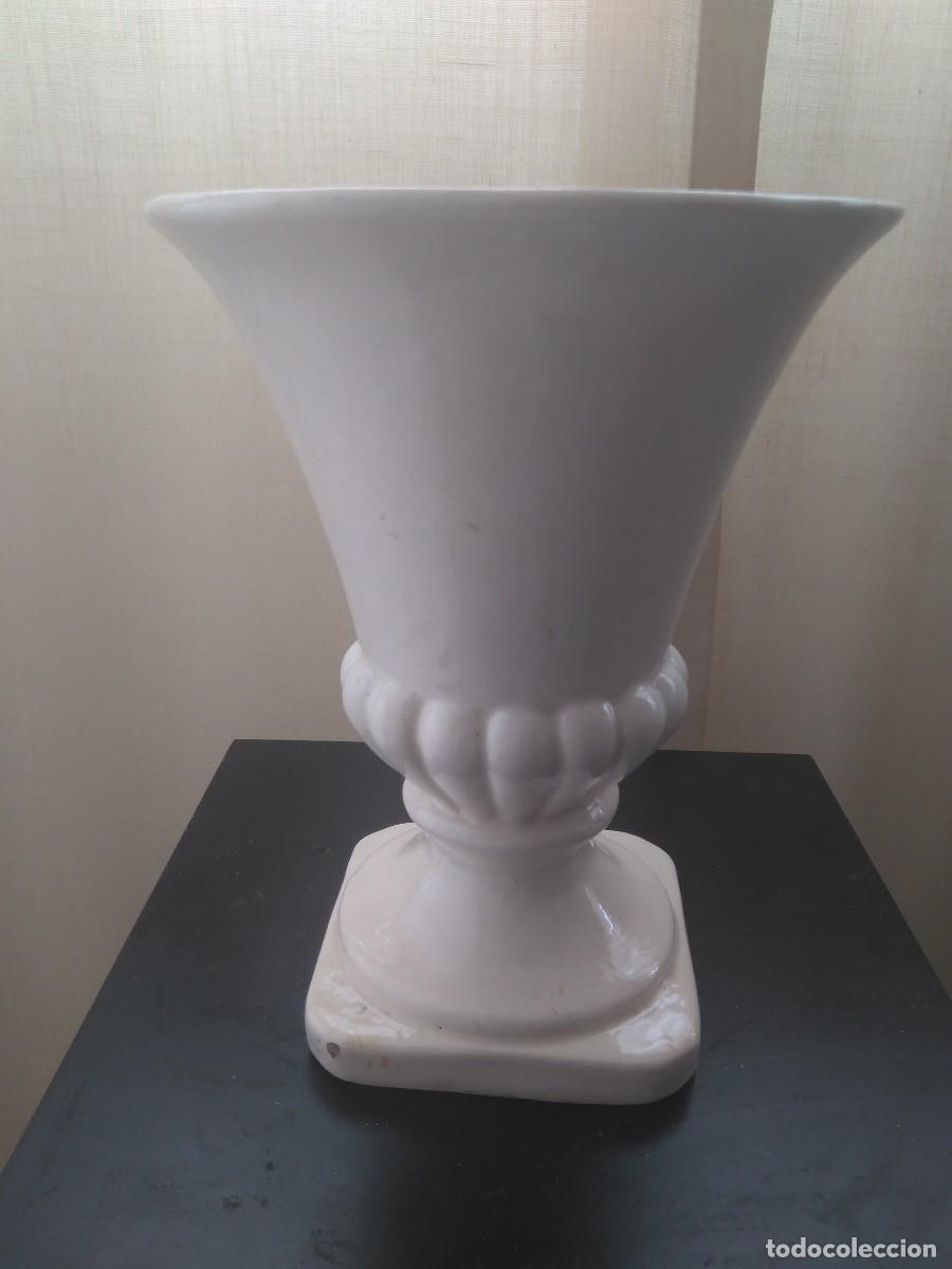 Antig&uuml;edades: COPA FLORERO LOZA BLANCA - Foto 1