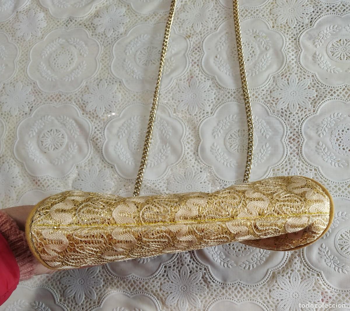 Antig&uuml;edades: Bolso vintage dorado - Foto 4
