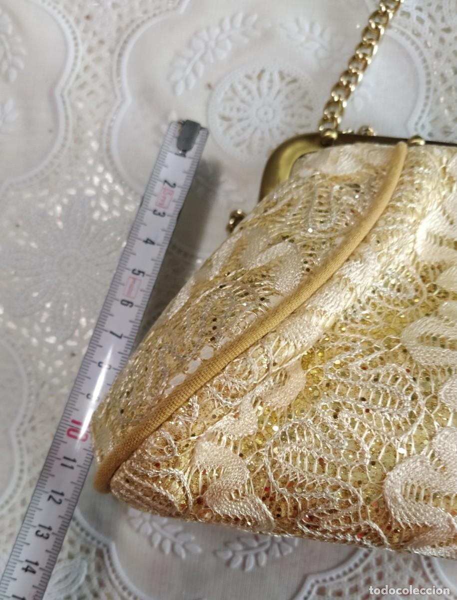 Antig&uuml;edades: Bolso vintage dorado - Foto 6