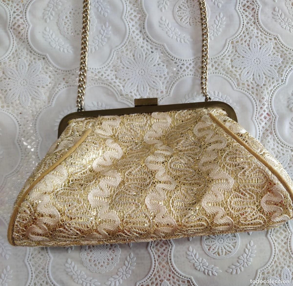 Antig&uuml;edades: Bolso vintage dorado - Foto 11