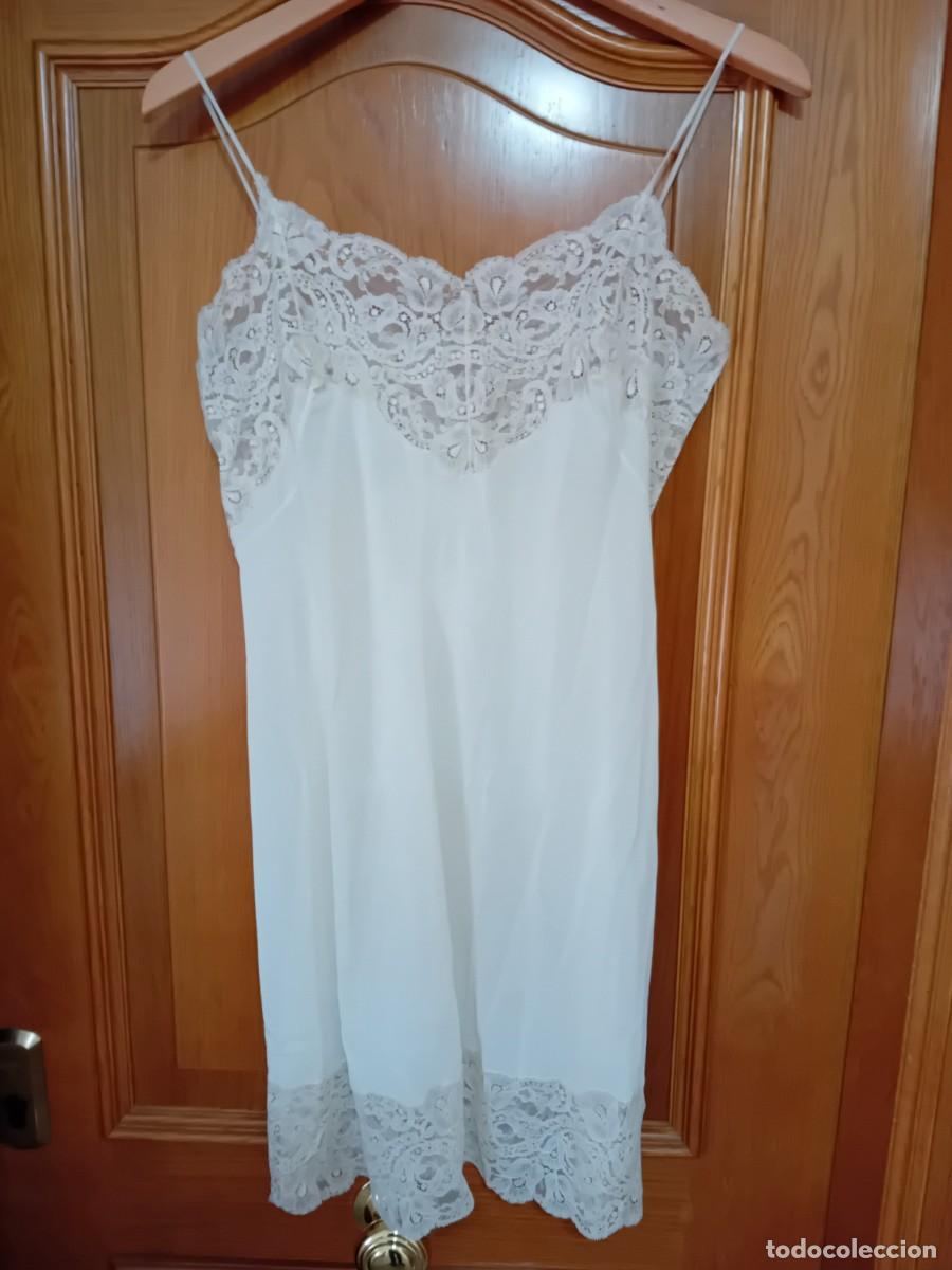 Antig&uuml;edades: Camis&oacute;n - Foto 1