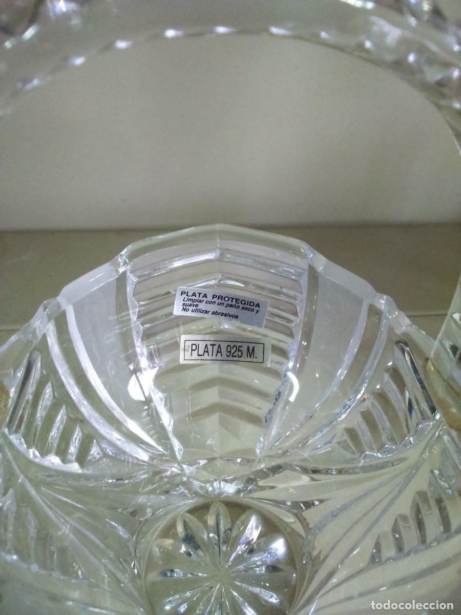 Antig&uuml;edades: CESTA DE CRISTAL TALLADO CON BASE EN PLATA - Foto 2