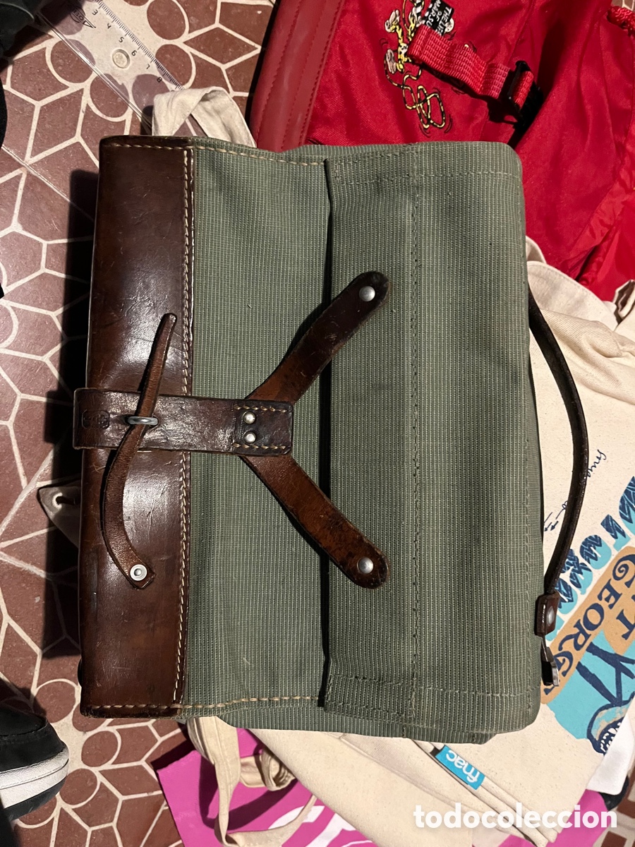 Antig&uuml;edades: Antiguo bolso de mano botiquin salvamento segunda guerra mundial