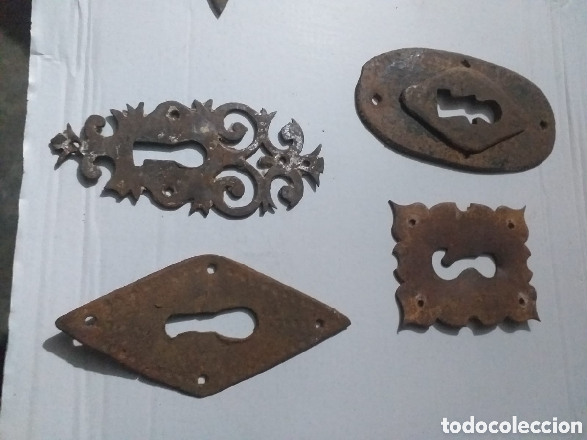 Antig&uuml;edades: 8 Bocallaves antiguos - Foto 2