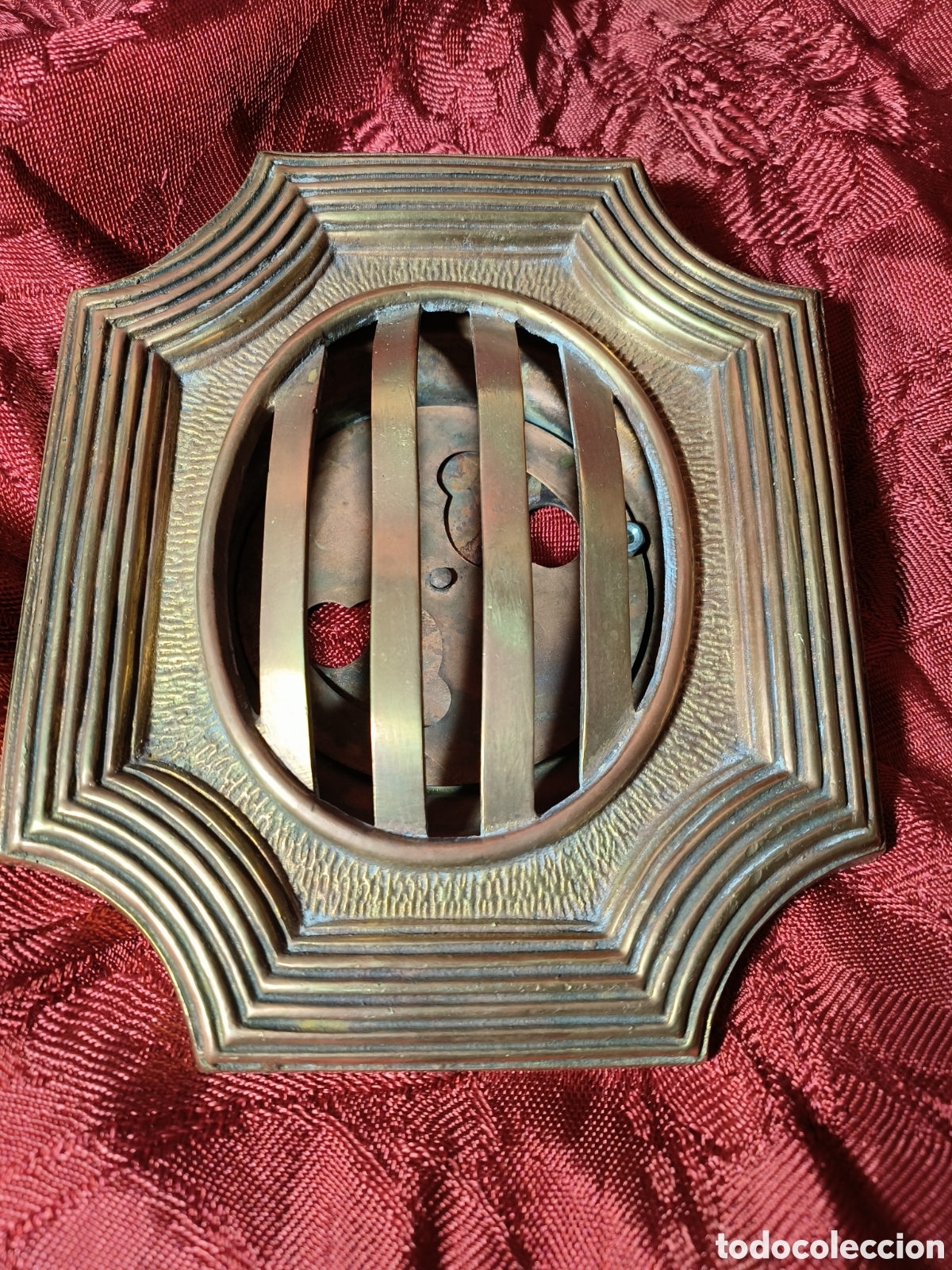 Antig&uuml;edades: Mirilla Modernista. Bronce. - Foto 1