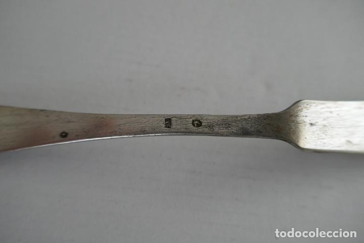 Antig&uuml;edades: Cuchillo de plata de ley. Postre. - Foto 7