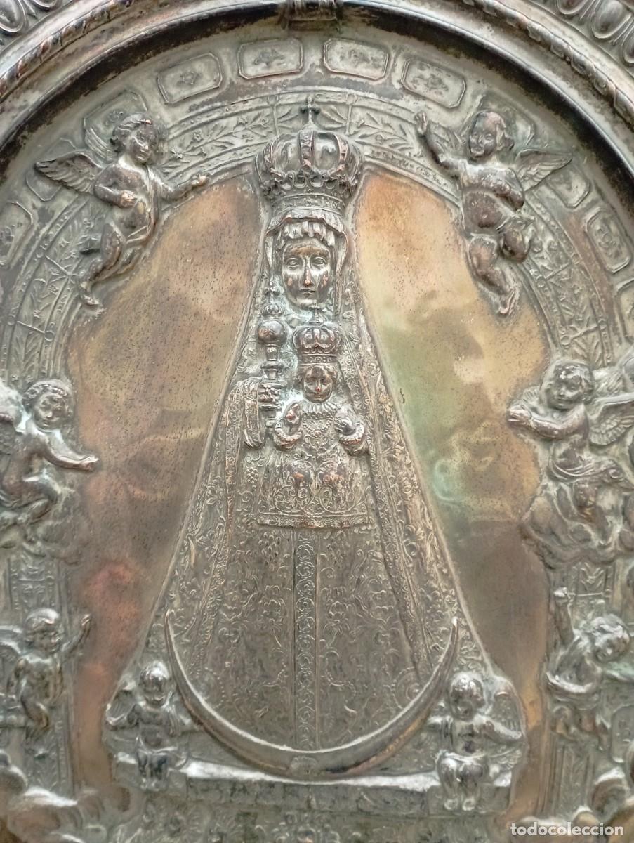 Antig&uuml;edades: Virgen de Bego&ntilde;a con marco dorado. - Foto 8